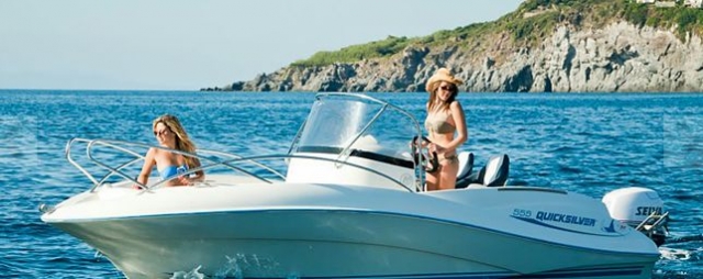 In barca per le vacanze